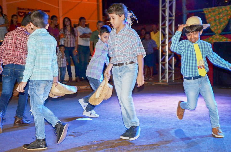 03-07-2018_Festa_Junina_Andira_05.jpg
