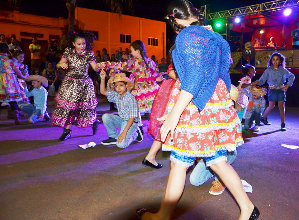 03-07-2018_Festa_Junina_Andira_09.jpg
