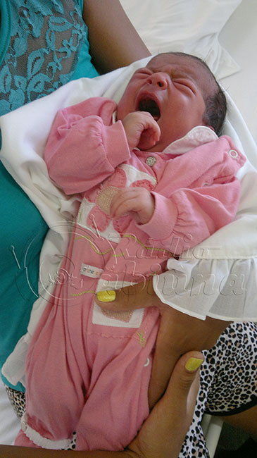 Ana Lívia é o Primeiro bebê de 2015 em Bandeirantes 
