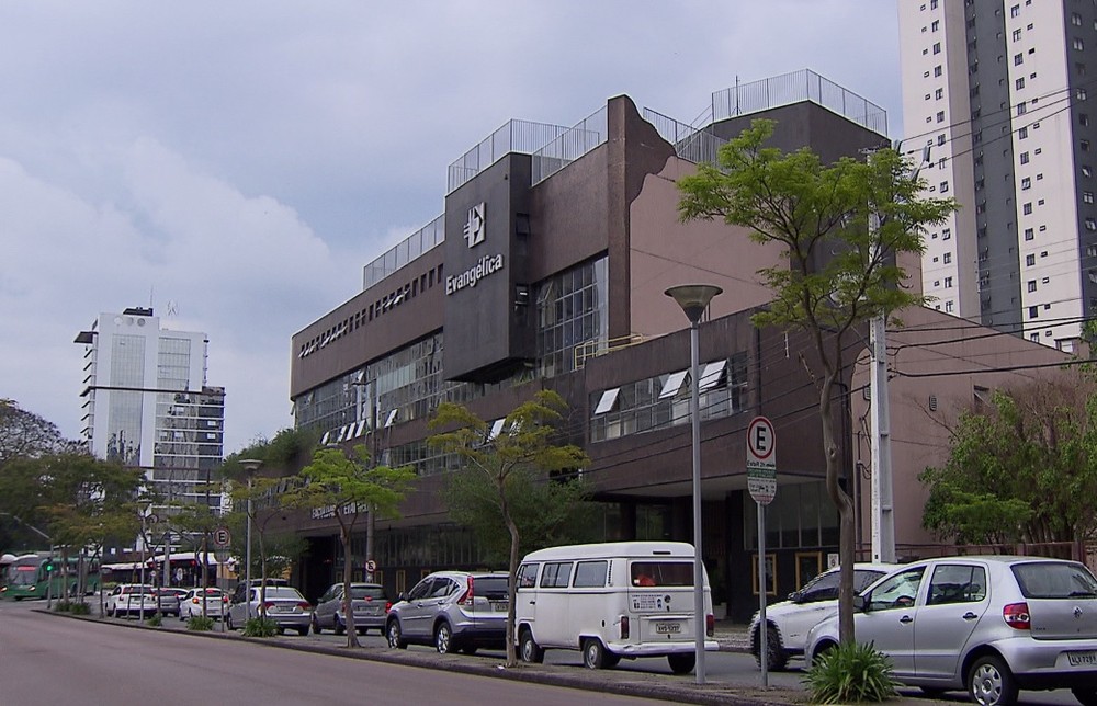 Hospital Evangélico em Curitiba mantém atendimento depois de embargo da prefeitura