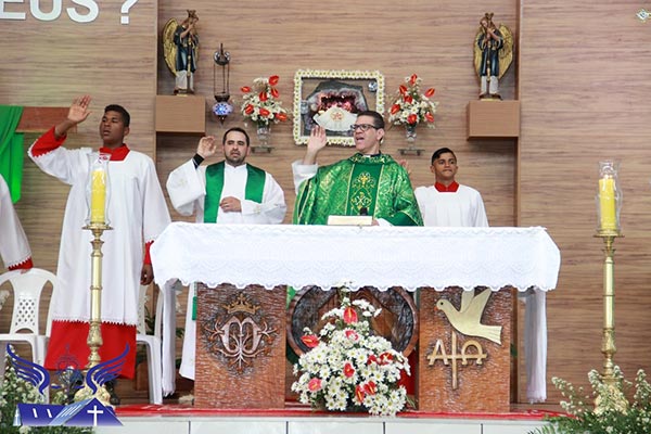 Santa Missa com Padre Roberto Medeiros â€“ 25/09/2016