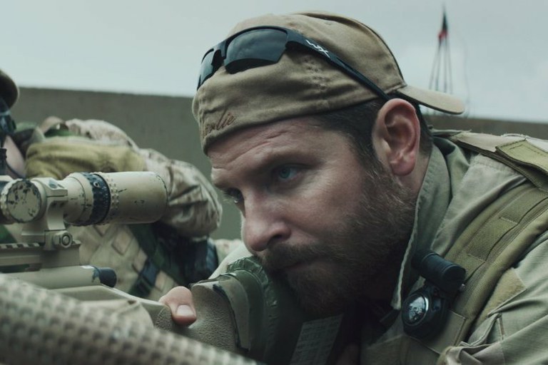 Filme "Sniper Americano" divide os EUA
