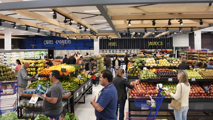 NESTA SEXTA Supermercado lança outlet com produtos custando até R$ 0,99