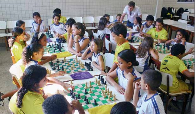 Ministério Público tenta garantir ensino em tempo integral para crianças matriculadas em escolas municipais