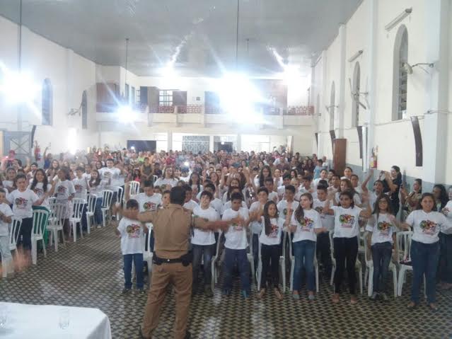 Proerd forma 166 alunos em Ribeirão Claro 