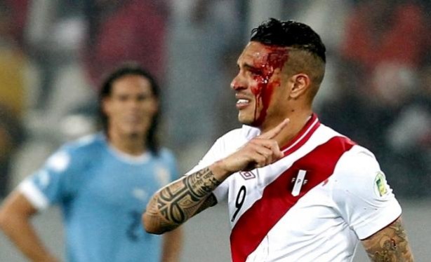 Árbitro que expulsou Guerrero e Fábio Santos teve polêmica contra seleção peruana