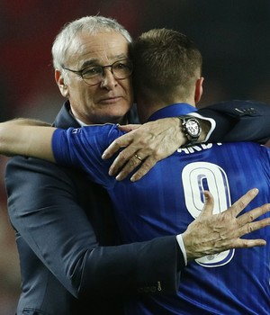 Técnico do ano em 2016, Claudio Ranieri é demitido pelo Leicester