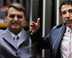 “Se dependesse de mim, Magno Malta seria o vice”, diz Bolsonaro; Aliados sugerem uma mulher