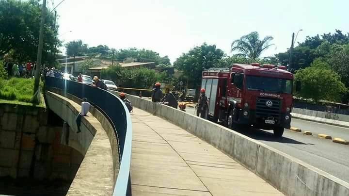 Baleia Azul: Jovem tenta se suicidar pulando de ponte em Bauru