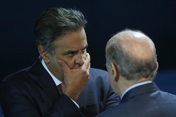 Com pedido de prisão, PSDB quer a troca do presidente do partido