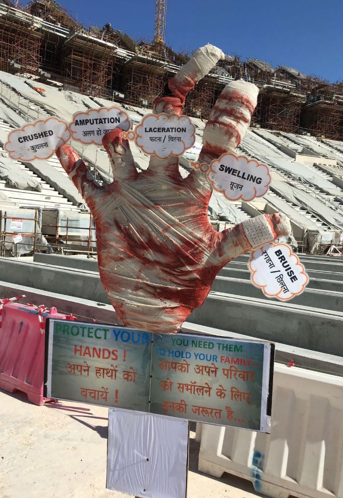 Estádio da Copa de 2022 traz avisos  "sangrentos " para funcionários