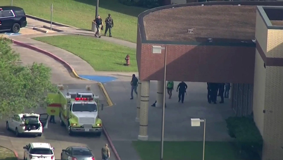 Tiros são disparados em escola no Texas; um suspeito é detido