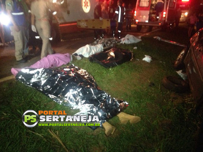 Tragédia em Sertanópolis, acidente na noite deste domingo deixa 8 pessoas mortas!