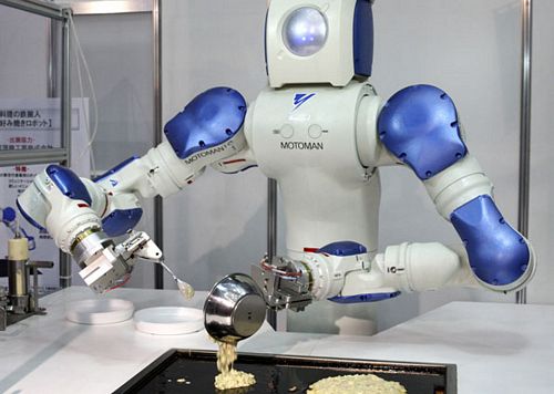 >Robôs-cozinheiros fazem pratos japoneses típicos em feira