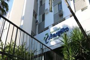 Casal é preso suspeito de agredir filho adotivo, em Londrina imagens/thumbs/09-12-2019_hospital-evangelico-de-londrina.jpg