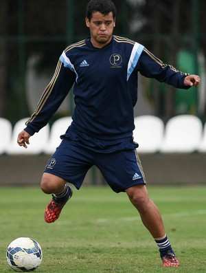 Santos analisa Mendieta, mas deve rejeitar pacote palmeirense por Arouca imagens/thumbs/28-01-2015_Mendieta.jpg