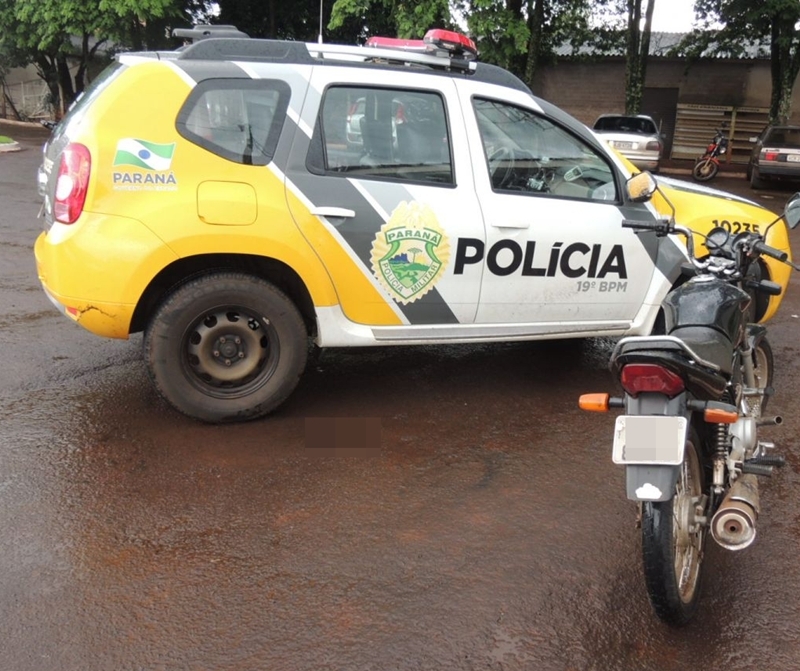 Polícia Militar de Uraí apreende condutor e moto adulterada