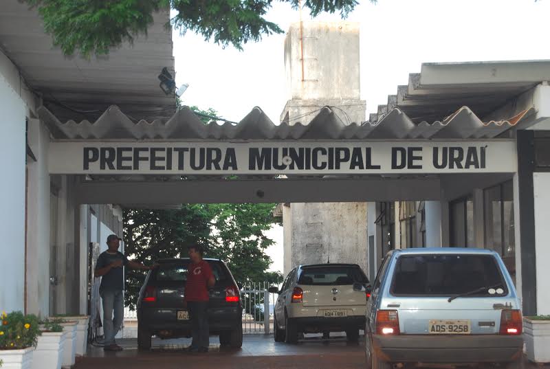 Servidores Municipais de Uraí realizam paralisação nos serviços