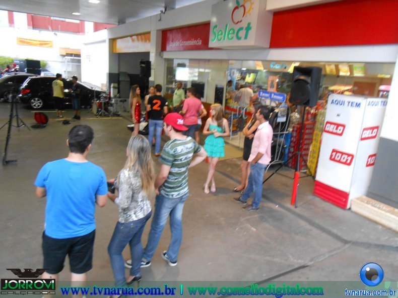 12-03-2013_Diego_Vinicius_Posto_Gasolina_2800329.jpg
