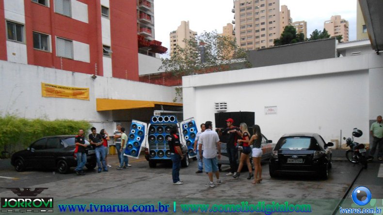 12-03-2013_Diego_Vinicius_Posto_Gasolina_2800829.jpg