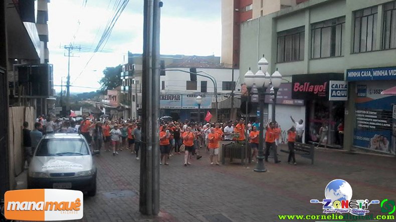 12-02-2015_funcionarios_estaduais_01.jpg