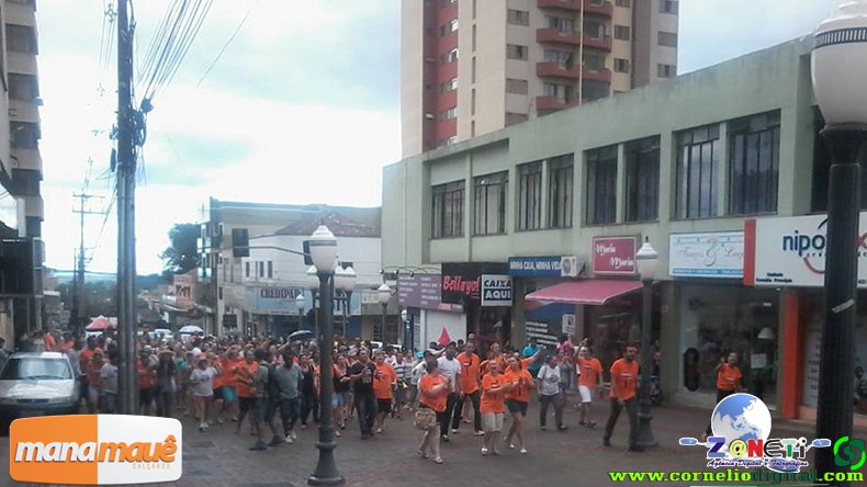 12-02-2015_funcionarios_estaduais_03.jpg