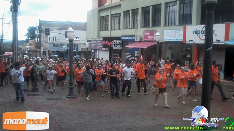 12-02-2015_funcionarios_estaduais_05.jpg