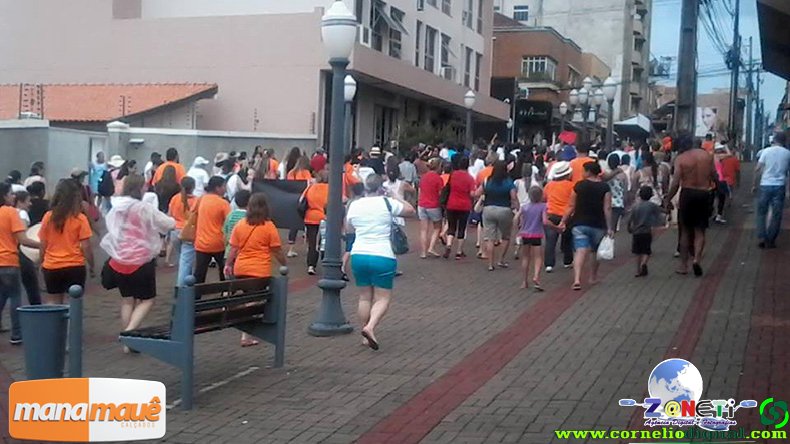 12-02-2015_funcionarios_estaduais_24.jpg