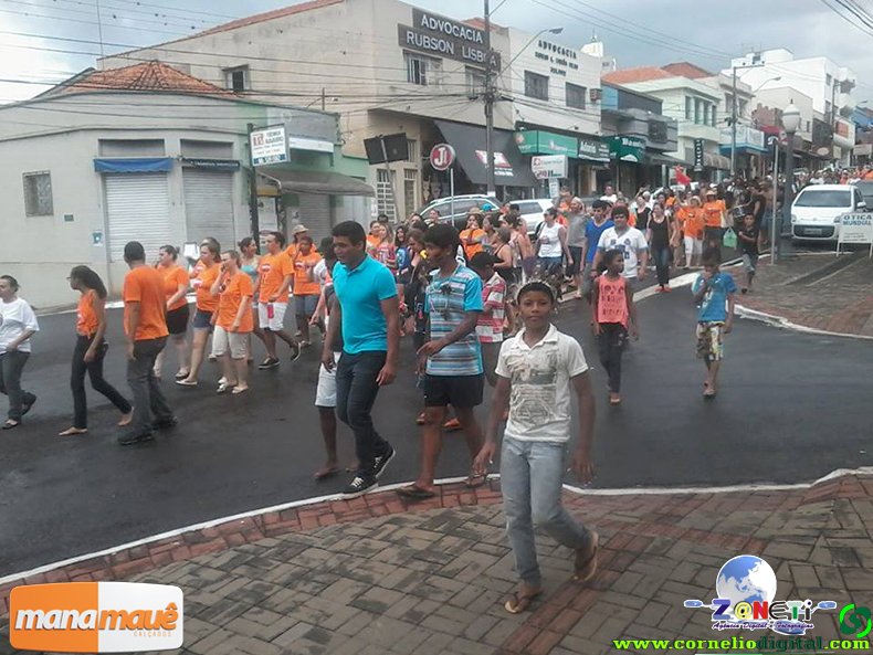 12-02-2015_funcionarios_estaduais_33.jpg