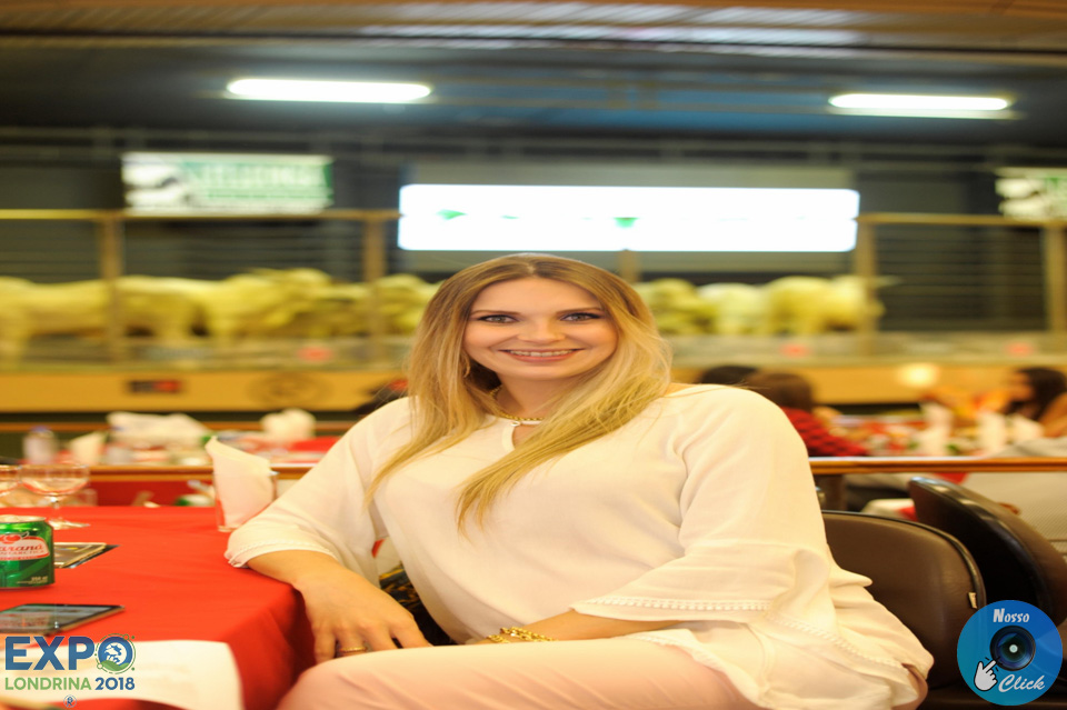 06-04-2018_ExpoLondrina_16_Leilao_Dez_Marcas_23.jpg