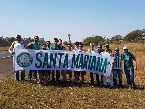 Forza Palestra! Palmeirenses de Santa Mariana embarcam rumo ao jogo do Palmeiras