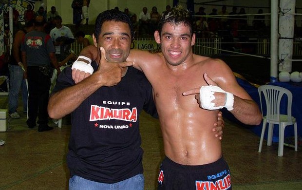 Ex-lutador, pai de Renan BarÃ£o realiza sonho pessoal no UFC 149