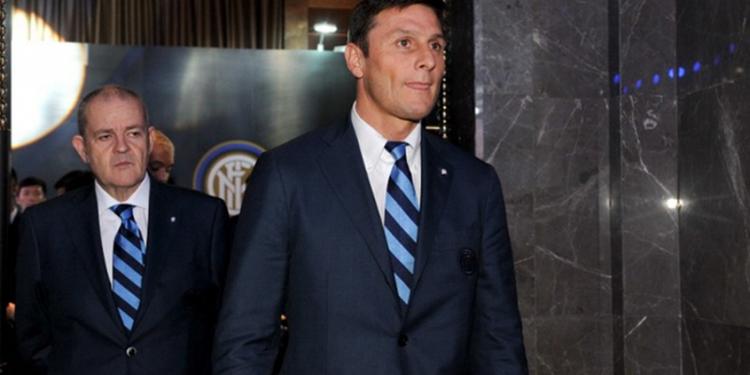 Javier Zanetti, ?dolo e diretor da Inter, acredita que Lautaro n?o sai