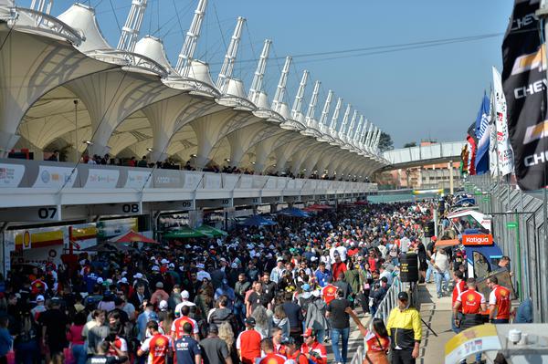 Matías Rossi e Felipe Fraga conquistam vitórias históricas em Interlagos