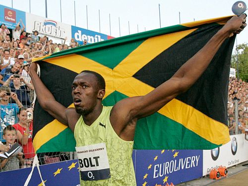 Bolt fica a oito centÃ©simos de bater seu recorde mundial nos 100m em Ostrava