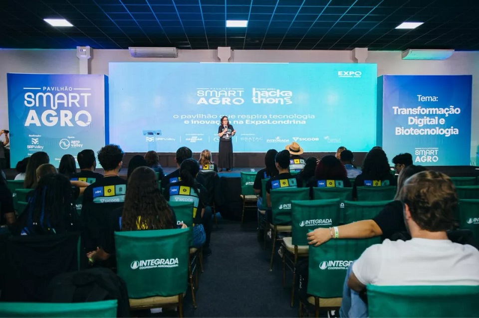 Hackathon Smart Agro premia pesquisa sobre iogurte de alunas do IFPR