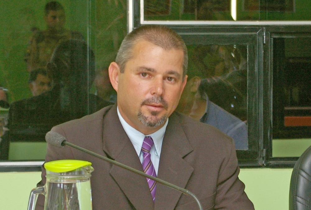 Ex-prefeito de CarlÃ³polis recebe 13 multas, por irregularidades em execuÃ§Ã£o de evento