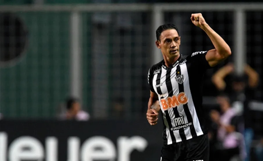 Coritiba anuncia acerto com o atacante Ricardo Oliveira