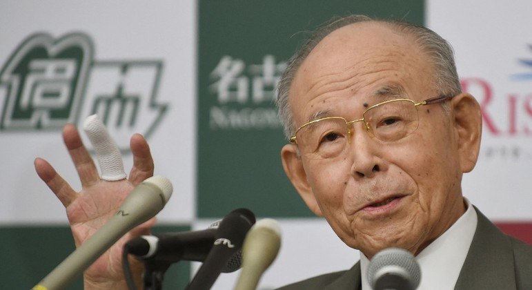 Morre cientista japon&ecirc;s vencedor do Nobel por&nbsp;inventar a luz de LED