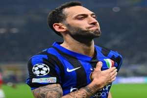 imagens/thumbs/01-07-2025_calhanoglu-da-inter-de-milao-celebra-gol-sobre-o-arsenal-em-jogo-da-champions-league.jpg