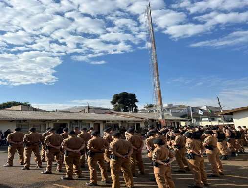 18 BPM realiza solenidade de entrega de medalhas de mritos no ms em que comemora 30 anos de sua criao