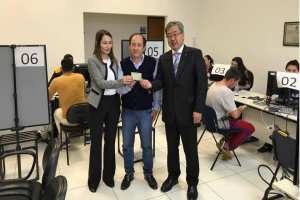 imagens/thumbs/22-07-2017_onibus_da_prefeitura_para_cartorio_eleitoral.jpg
