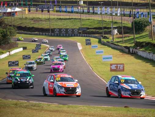 Turismo Nacional: Victor Manzini sai de Cascavel animado com a evolução do seu carro