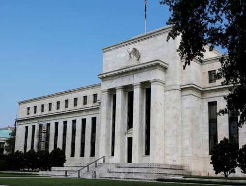 Fed mantém taxa de juros nos EUA pela 4ª reunião seguida e evita sinalizar cortes